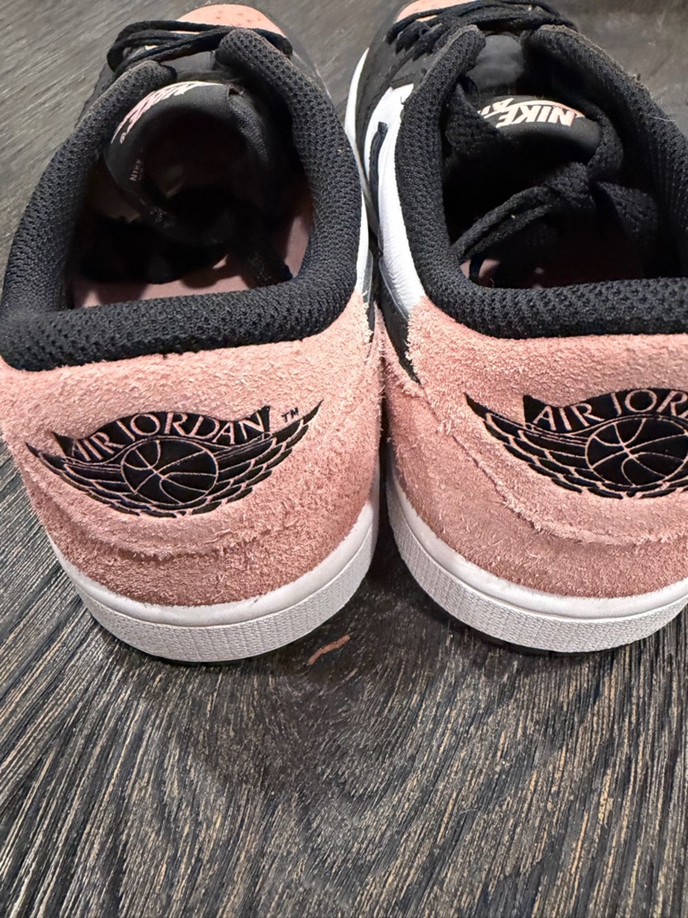 Nike Air Jordan 1 Retro Low OG Bleached Coral Pink Black Size 8 - Picture 7 of 11
